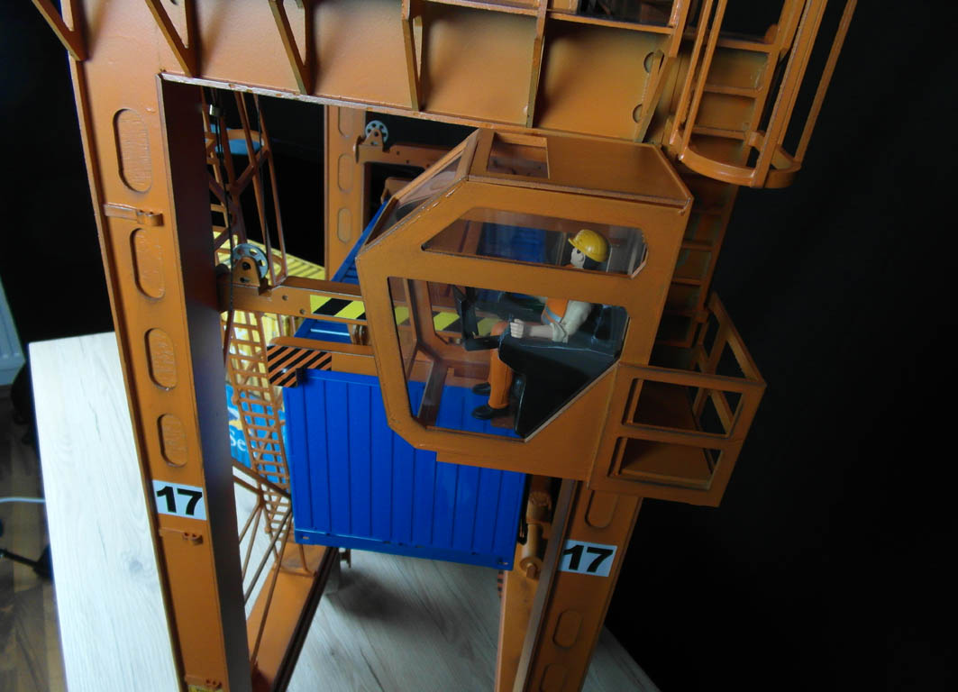 Modellkrank inkl. Container