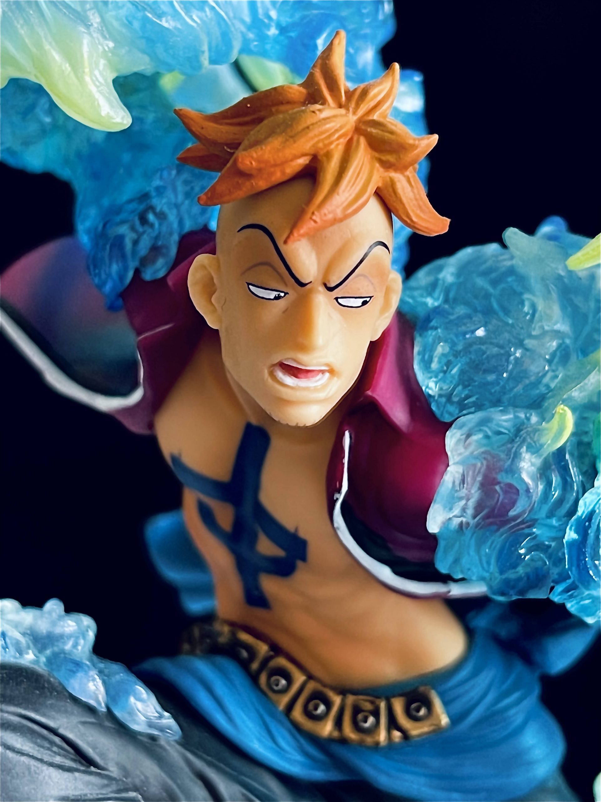 One Piece Marco Statue
